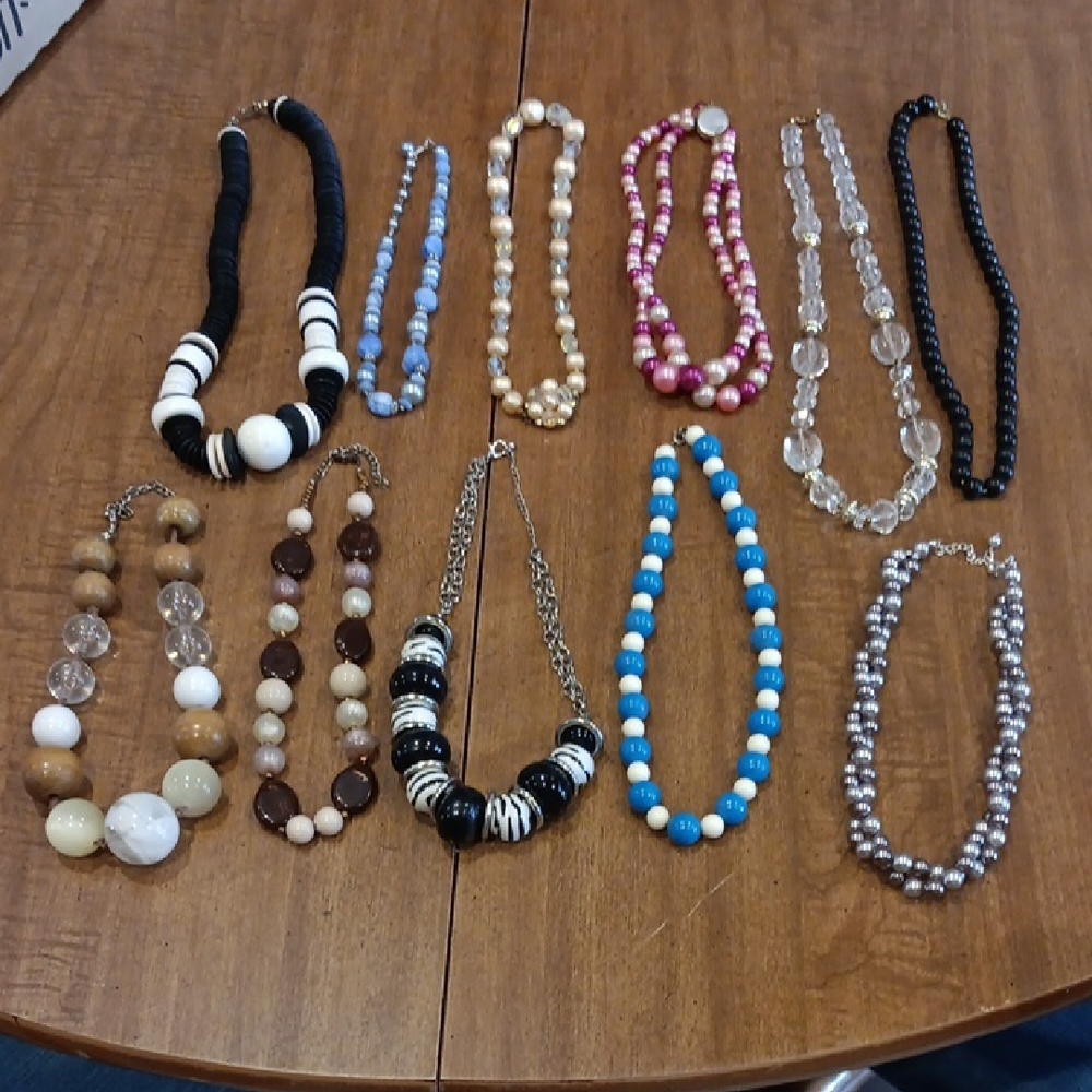 Elegant Multi-Color Beaded Necklace Set